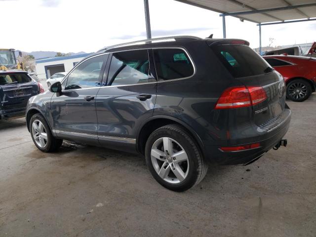 WVGFF9BP9CD002412 - 2012 VOLKSWAGEN TOUAREG V6 GRAY photo 2