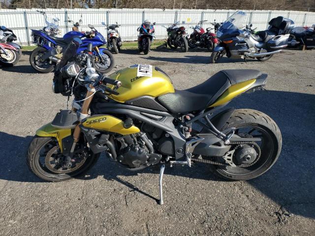 SMTN01PK2DT565472 - 2013 TRIUMPH MOTORCYCLE SPEED TRIP ABS YELLOW photo 3