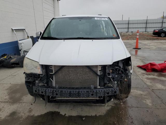 2C4RC1CG2ER329499 - 2014 CHRYSLER TOWN & COU TOURING L WHITE photo 5