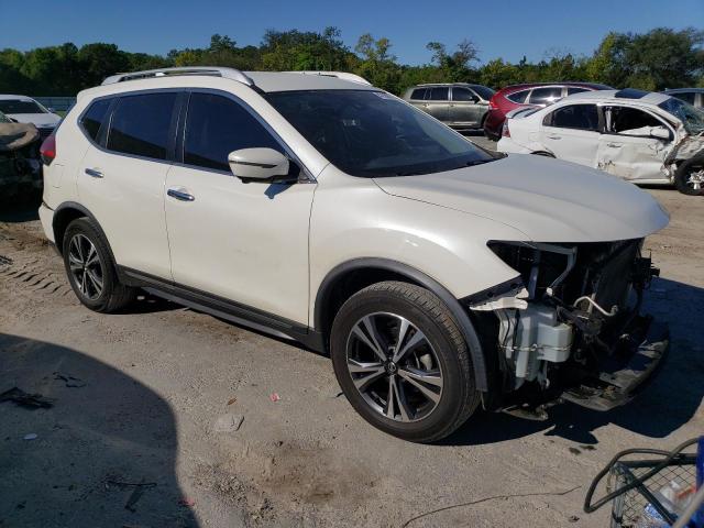 JN8AT2MT6HW154480 - 2017 NISSAN ROGUE S WHITE photo 4