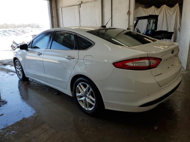 3FA6P0HR0DR280331 - 2013 FORD FUSION SE WHITE photo 2