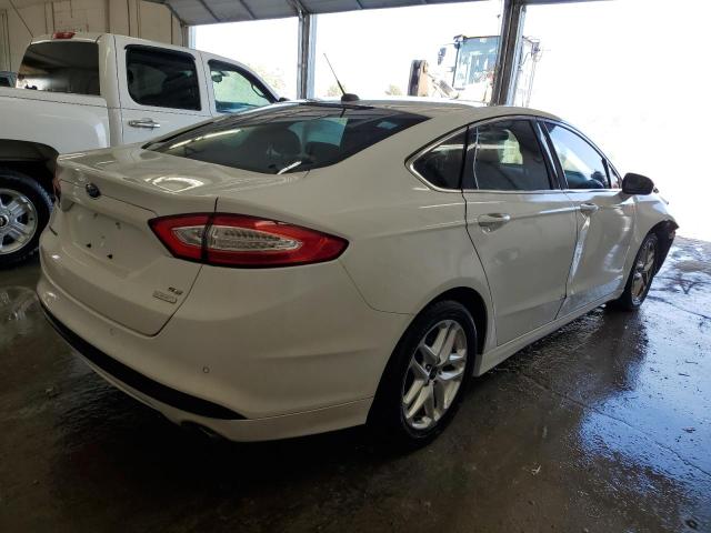 3FA6P0HR0DR280331 - 2013 FORD FUSION SE WHITE photo 3