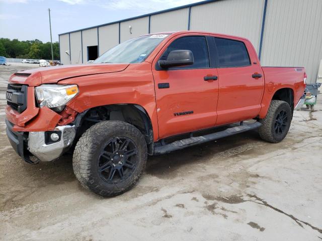 5TFDW5F10HX663410 - 2017 TOYOTA TUNDRA CREWMAX SR5 ORANGE photo 1