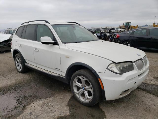 WBXPC9C48AWJ34832 - 2010 BMW X3 XDRIVE30I WHITE photo 4