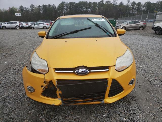 1FAHP3F27CL447362 - 2012 FORD FOCUS SE GOLD photo 5