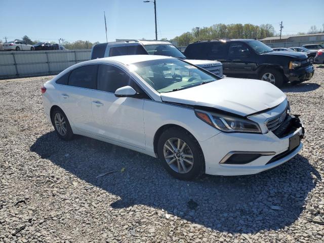 5NPE24AF1HH516716 - 2017 HYUNDAI SONATA SE WHITE photo 4