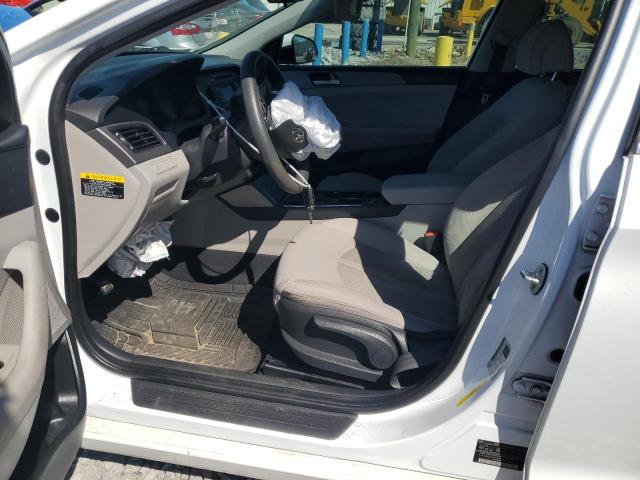 5NPE24AF1HH516716 - 2017 HYUNDAI SONATA SE WHITE photo 7