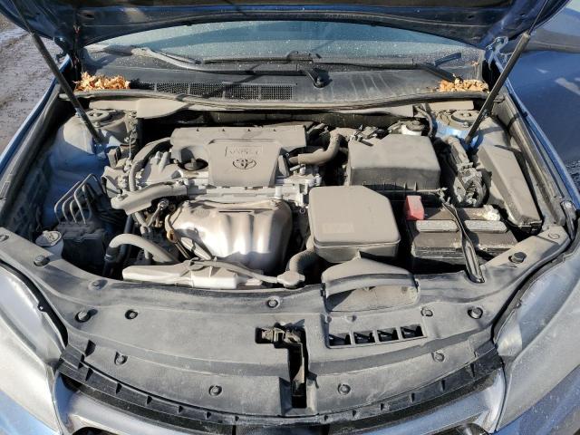 4T1BF1FKXHU670077 - 2017 TOYOTA CAMRY LE BLUE photo 11