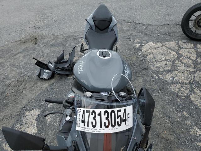 JKBZXJH17KA002157 - 2019 KAWASAKI ZX636 K GRAY photo 5