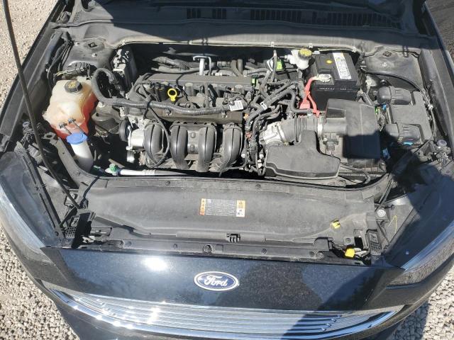 3FA6P0H73JR108479 - 2018 FORD FUSION SE BLACK photo 11