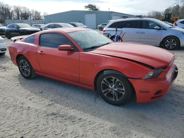1ZVBP8AMXD5250193 - 2013 FORD MUSTANG RED photo 4