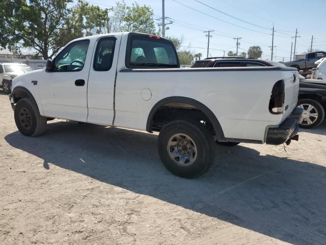 1FTPX18L5YNB95851 - 2000 FORD F150 WHITE photo 2