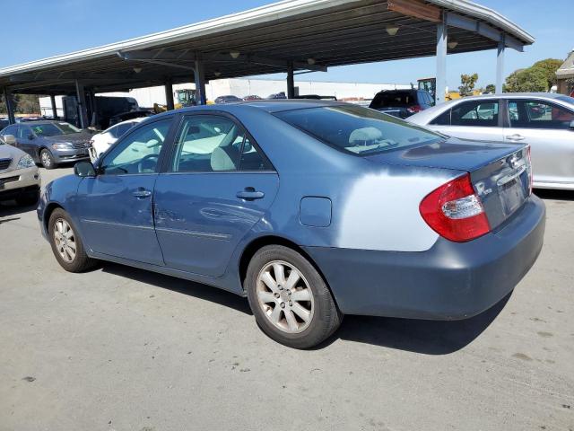 4T1BE30K03U776246 - 2003 TOYOTA CAMRY LE BLUE photo 2