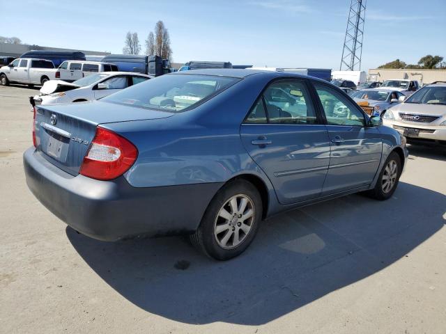 4T1BE30K03U776246 - 2003 TOYOTA CAMRY LE BLUE photo 3