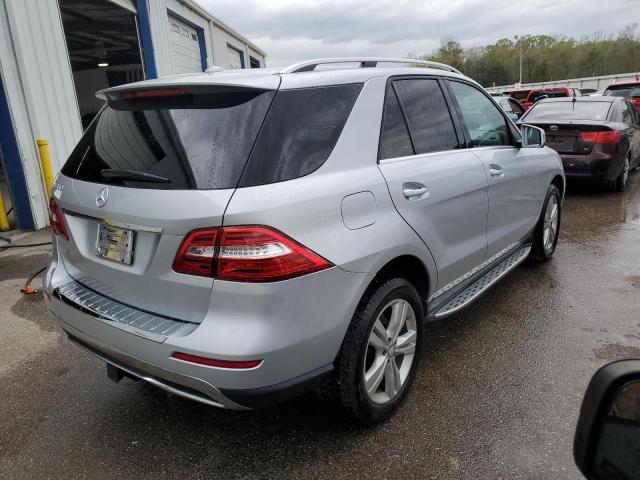 4JGDA5JB6DA156227 - 2013 MERCEDES-BENZ ML 350 SILVER photo 3