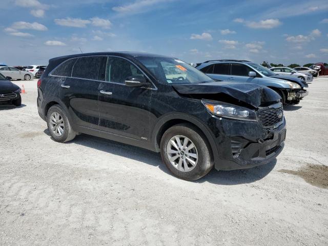 5XYPGDA32KG561579 - 2019 KIA SORENTO L BLACK photo 4