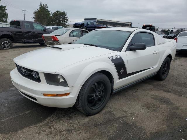 1ZVFT80N365175931 - 2006 FORD MUSTANG WHITE photo 1