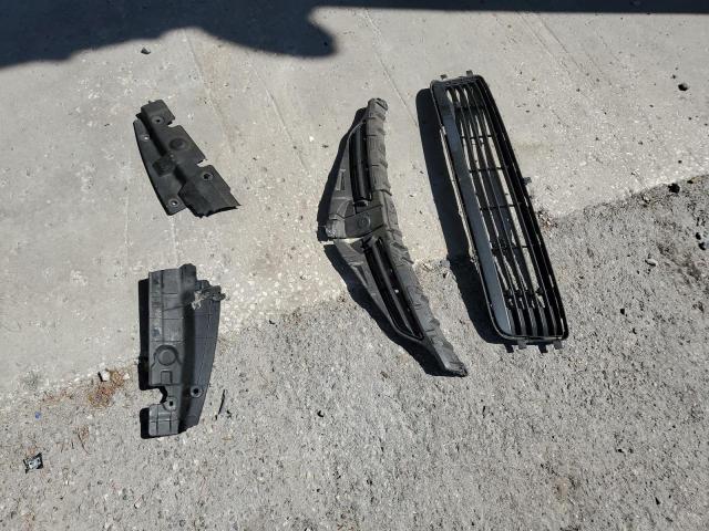 JTKJF5C74B3010047 - 2011 TOYOTA SCION TC 灰色 照片 12