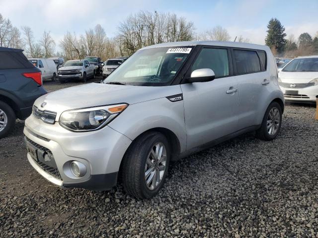 KNDJP3A56J7563588 - 2018 KIA SOUL + SILVER photo 1