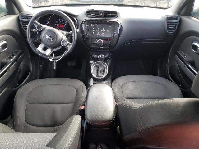 KNDJP3A56J7563588 - 2018 KIA SOUL + SILVER photo 8