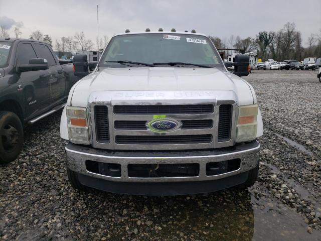 1FTXW42R38EA76004 - 2008 FORD F450 SUPER DUTY WHITE photo 5