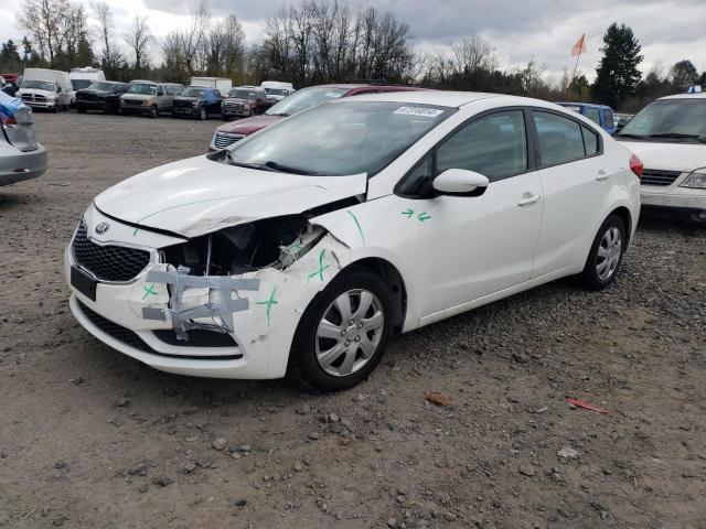 KNAFK4A65G5543420 - 2016 KIA FORTE LX WHITE photo 1