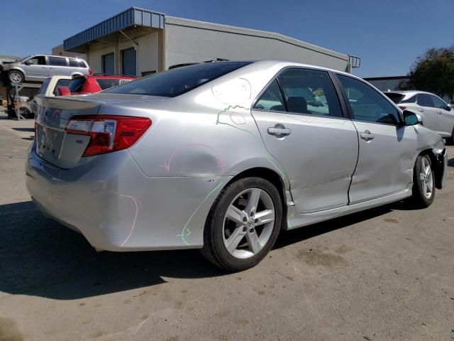 4T1BF1FK8CU081232 - 2012 TOYOTA CAMRY BASE SILVER photo 3