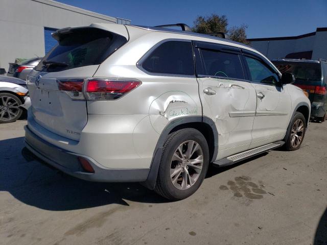 5TDJKRFH0FS187505 - 2015 TOYOTA HIGHLANDER XLE WHITE photo 3