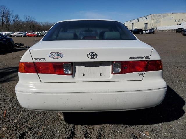 JT2BF28K6Y0250467 - 2000 TOYOTA CAMRY LE WHITE photo 6