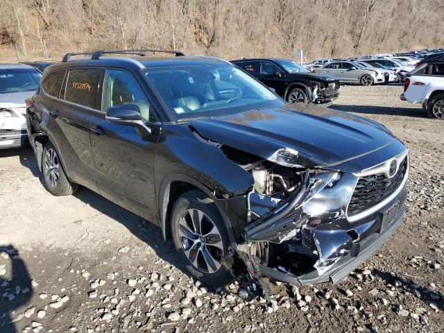 5TDHZRBH0NS569578 - 2022 TOYOTA HIGHLANDER XLE BLACK photo 4