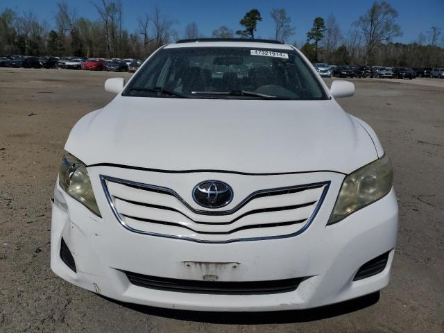 4T1BF3EK5BU684926 - 2011 TOYOTA CAMRY BASE WHITE photo 5