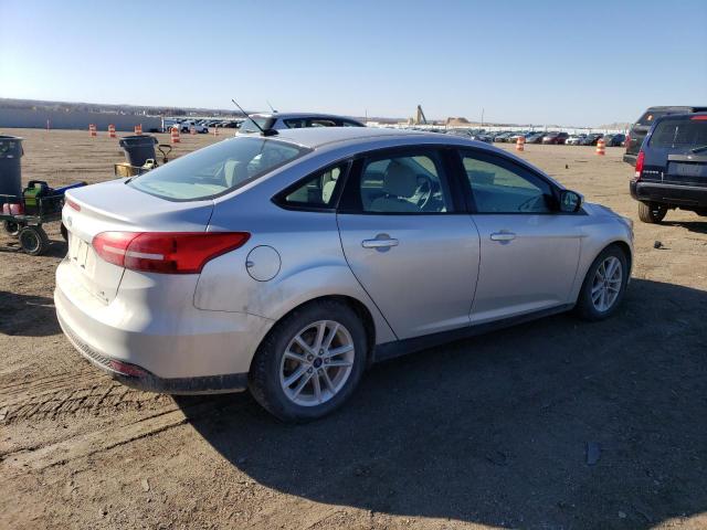 1FADP3F24FL337047 - 2015 FORD FOCUS SE SILVER photo 3