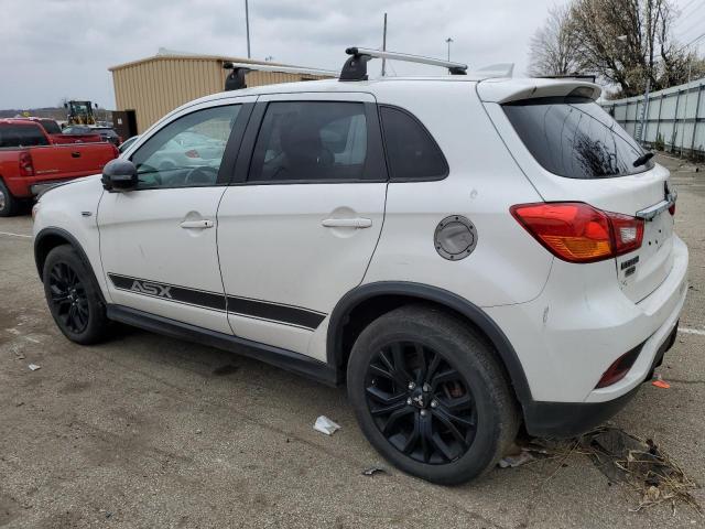 JA4AP3AU7JZ022202 - 2018 MITSUBISHI OUTLANDER ES WHITE photo 2