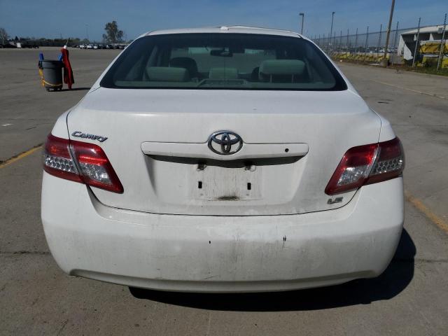 4T1BF3EK6BU604677 - 2011 TOYOTA CAMRY BASE WHITE photo 6