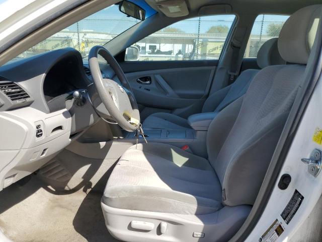 4T1BF3EK6BU604677 - 2011 TOYOTA CAMRY BASE WHITE photo 7