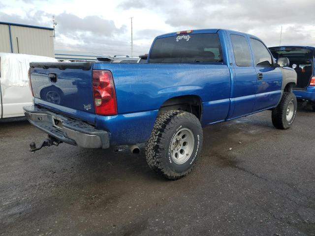 2GCEC19TX31143532 - 2003 CHEVROLET SILVERADO C1500 BLUE photo 3