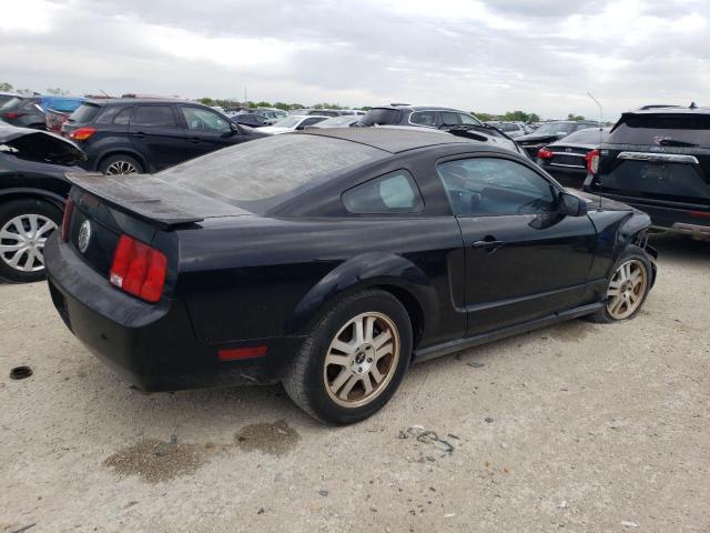 1ZVHT80N085133812 - 2008 FORD MUSTANG BLACK photo 3