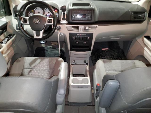 2V4RW4DGXBR740674 - 2011 VOLKSWAGEN ROUTAN S WHITE photo 8