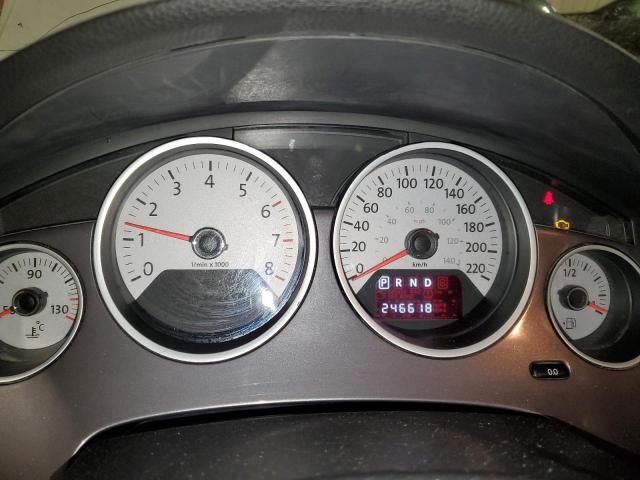 2V4RW4DGXBR740674 - 2011 VOLKSWAGEN ROUTAN S WHITE photo 9