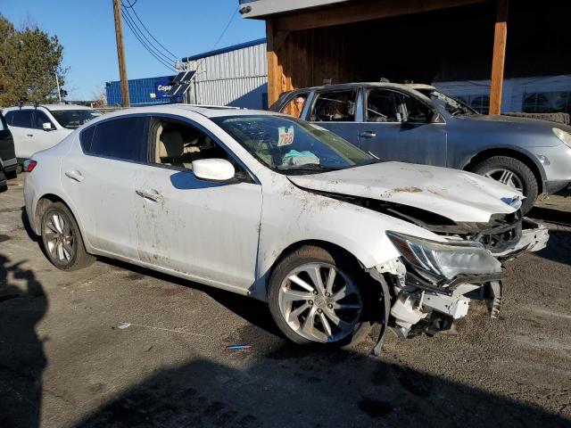 19UDE2F33GA010317 - 2016 ACURA ILX BASE WATCH PLUS WHITE photo 4