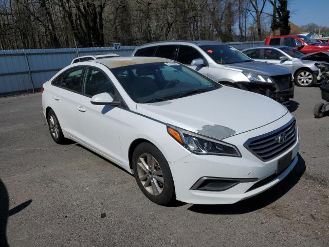 5NPE24AF0GH341776 - 2016 HYUNDAI SONATA SE WHITE photo 4