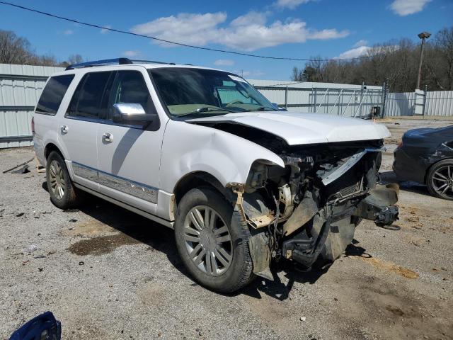 5LMJJ2H51AEJ00196 - 2010 LINCOLN NAVIGATOR 白色 照片 4