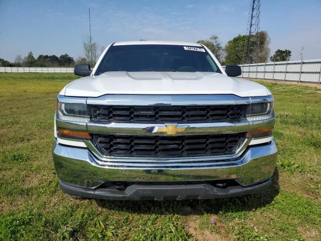 1GCVKNEH8JZ160877 - 2018 CHEVROLET SILVERADO K1500 WHITE photo 5