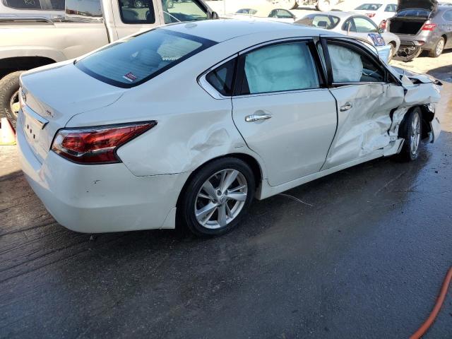 1N4AL3AP6FC133402 - 2015 NISSAN ALTIMA 2.5 WHITE photo 3