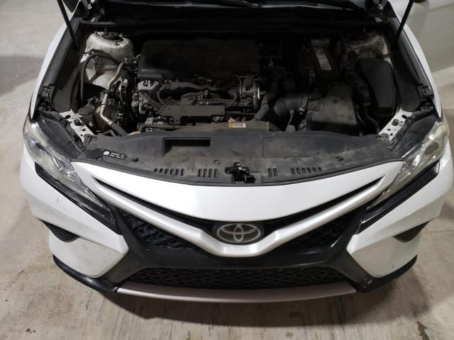 4T1B61HK2KU241889 - 2019 TOYOTA CAMRY XSE WHITE photo 11