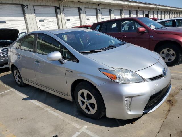 JTDKN3DUXE1804638 - 2014 TOYOTA PRIUS SILVER photo 4