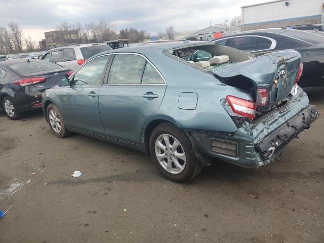 4T1BF3EKXBU645863 - 2011 TOYOTA CAMRY BASE TURQUOISE photo 2