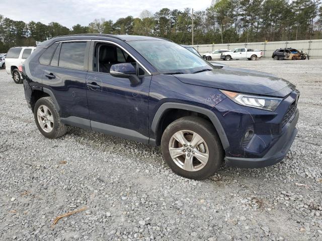 2T3W1RFV8MC089902 - 2021 TOYOTA RAV4 XLE BLUE photo 4