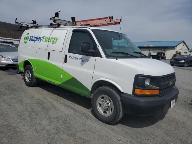 1GCWGAFG5G1340149 - 2016 CHEVROLET EXPRESS G2 WHITE photo 4