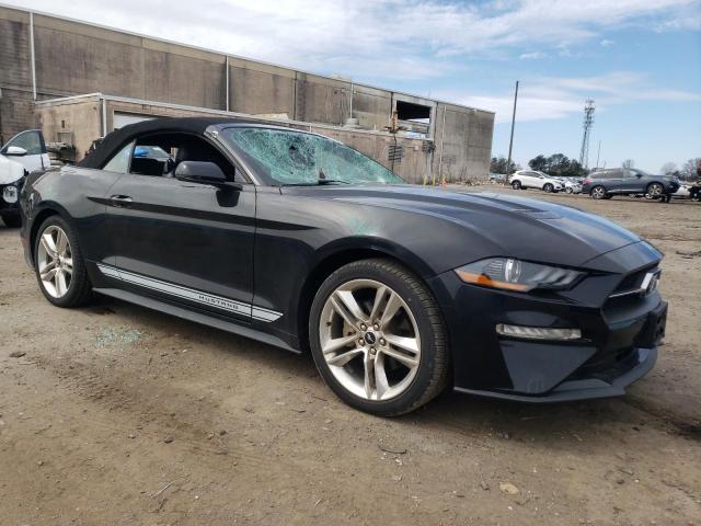 1FATP8UH0J5183563 - 2018 FORD MUSTANG BLACK photo 4